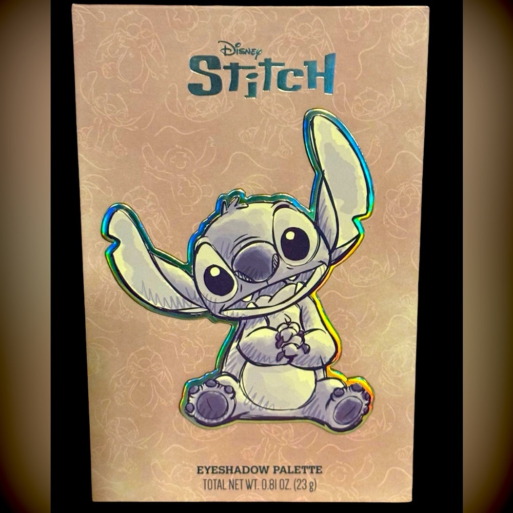NEW•Disney Stitch Eyeshadow Pallet